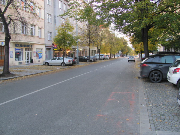 The photo for Vyřešené: neviditelné vodorovné dopravní značení v ulici Terronská.
